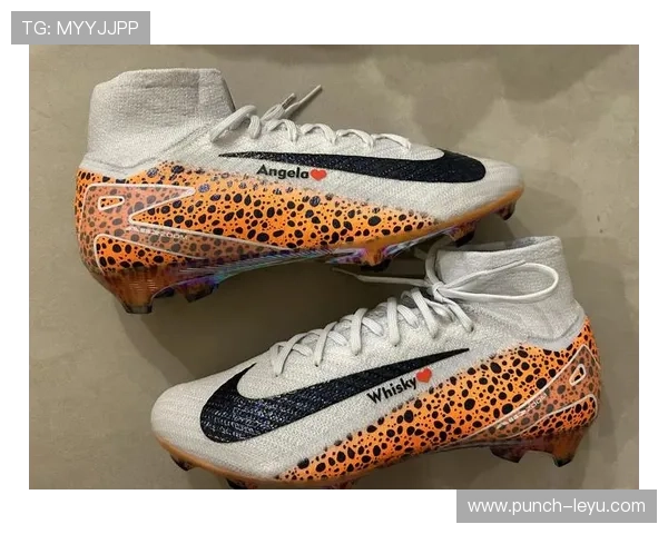 球星因穿烂足球鞋成焦点揭示运动员鞋品背后不为人知的故事