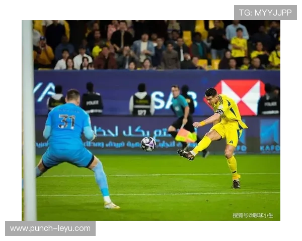 足球巨星技术全面解析：盘点当代球员独特技艺与创新打法